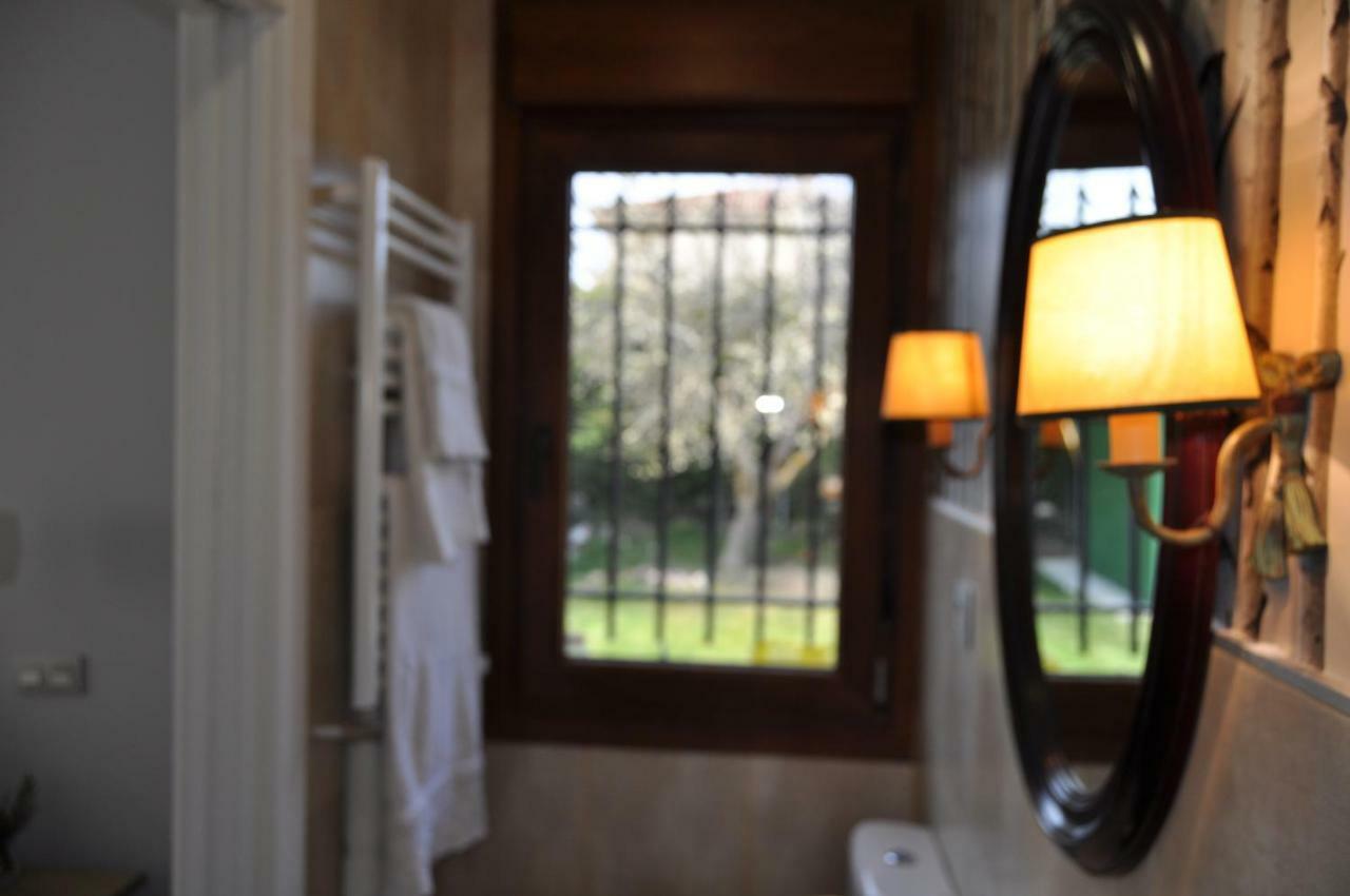 El Jardin De Manuela Villa Santibanez del Val Екстериор снимка