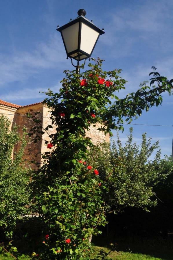 El Jardin De Manuela Villa Santibanez del Val Екстериор снимка