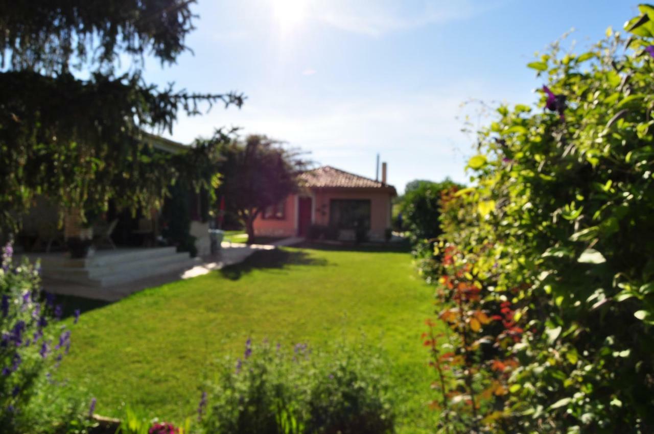 El Jardin De Manuela Villa Santibanez del Val Екстериор снимка