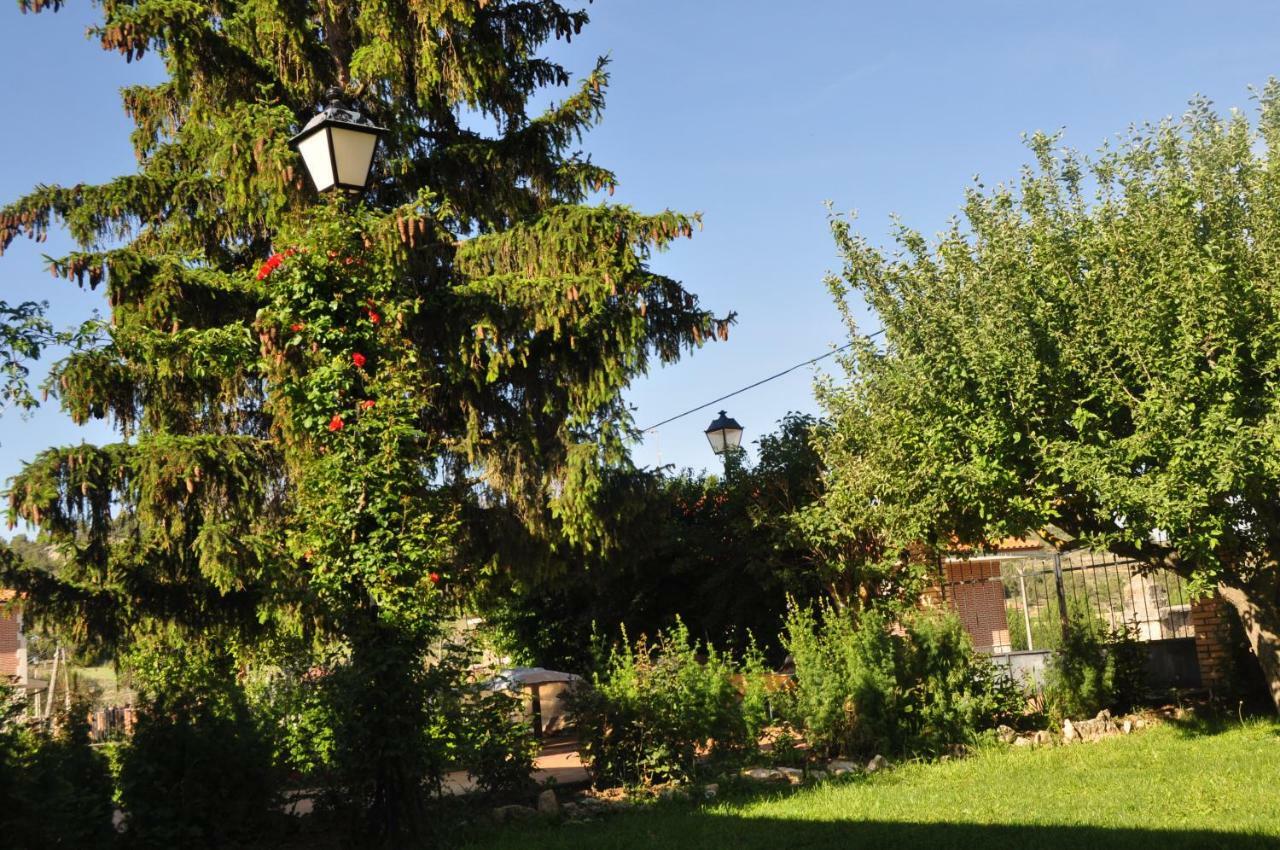 El Jardin De Manuela Villa Santibanez del Val Екстериор снимка